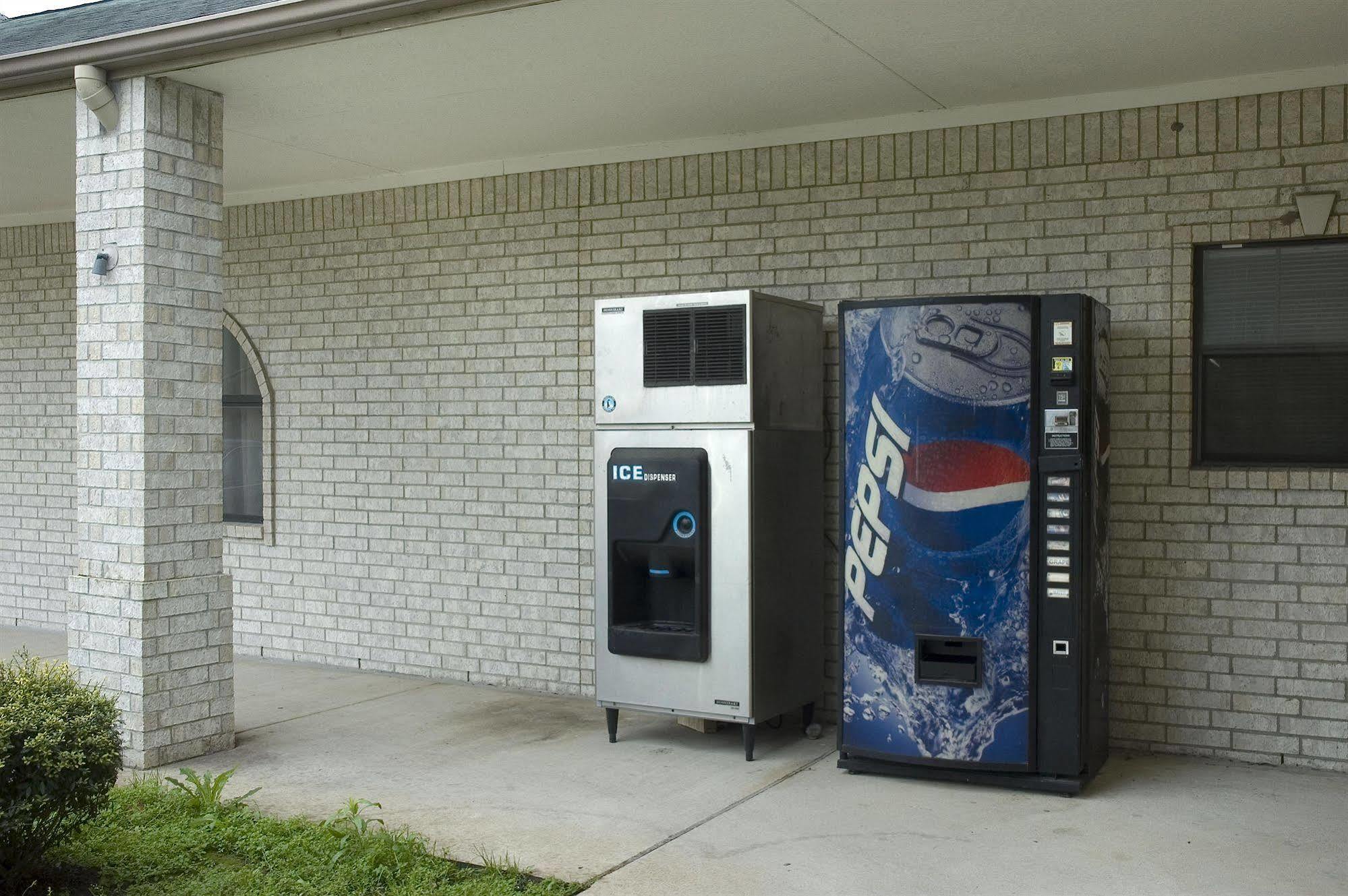 Budget Host Hempstead Inn Brookhollow/Energy Corridor Houston Exteriör bild