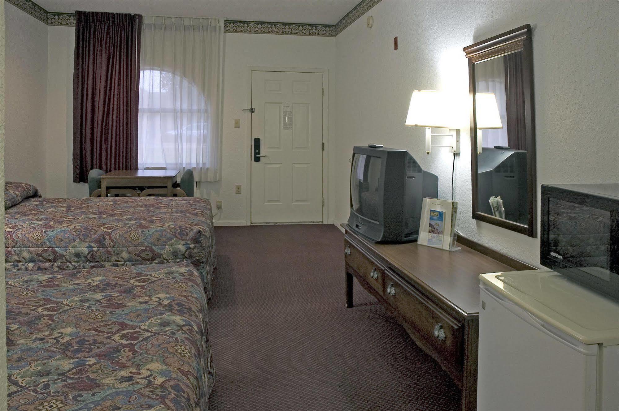 Budget Host Hempstead Inn Brookhollow/Energy Corridor Houston Exteriör bild